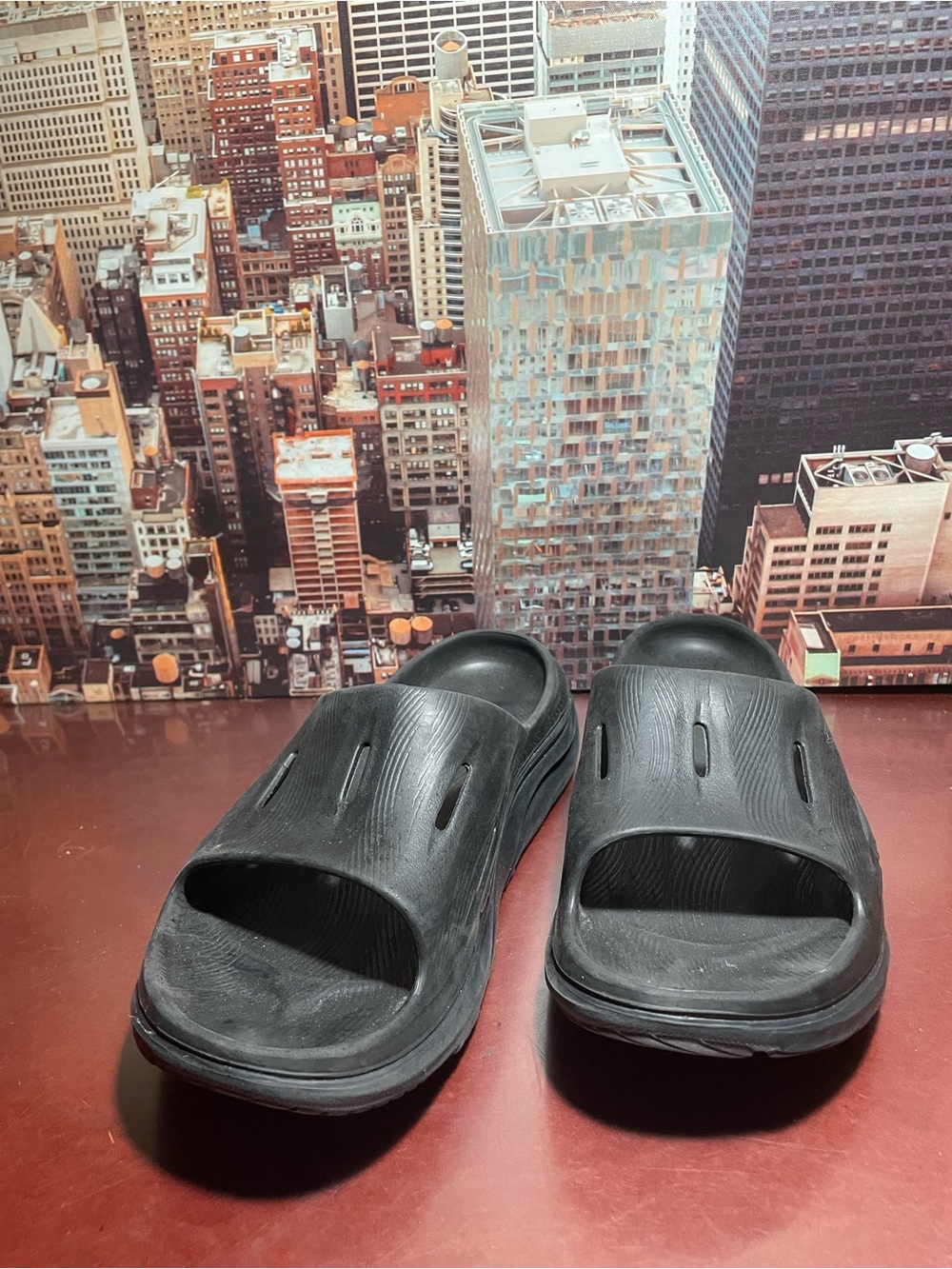 Hoka One One Ora Recovery Slides Mens Size 12 Black Slip On Sandals
Comfort Shoe